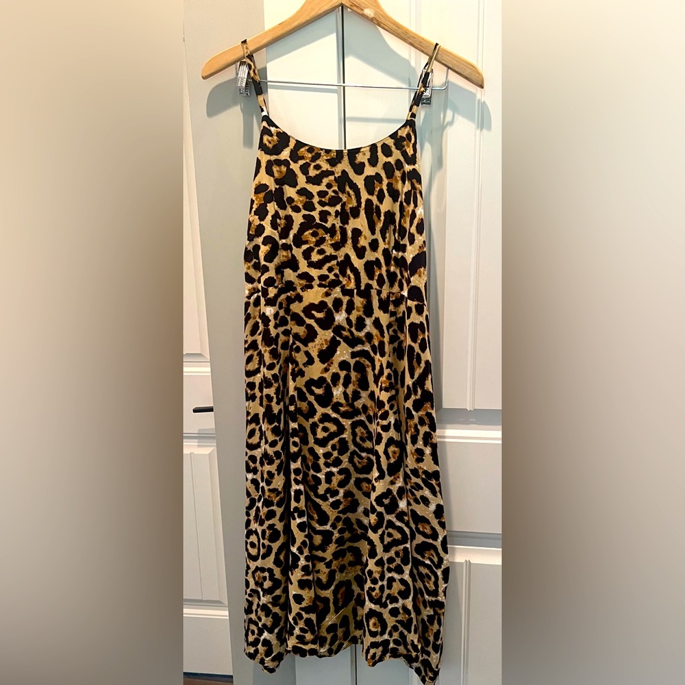 Leopard print sleeveless summer dress